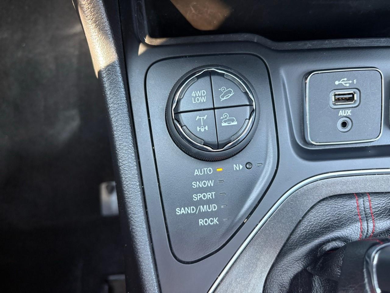 2021 Jeep Cherokee Trailhawk 4X4 Photo