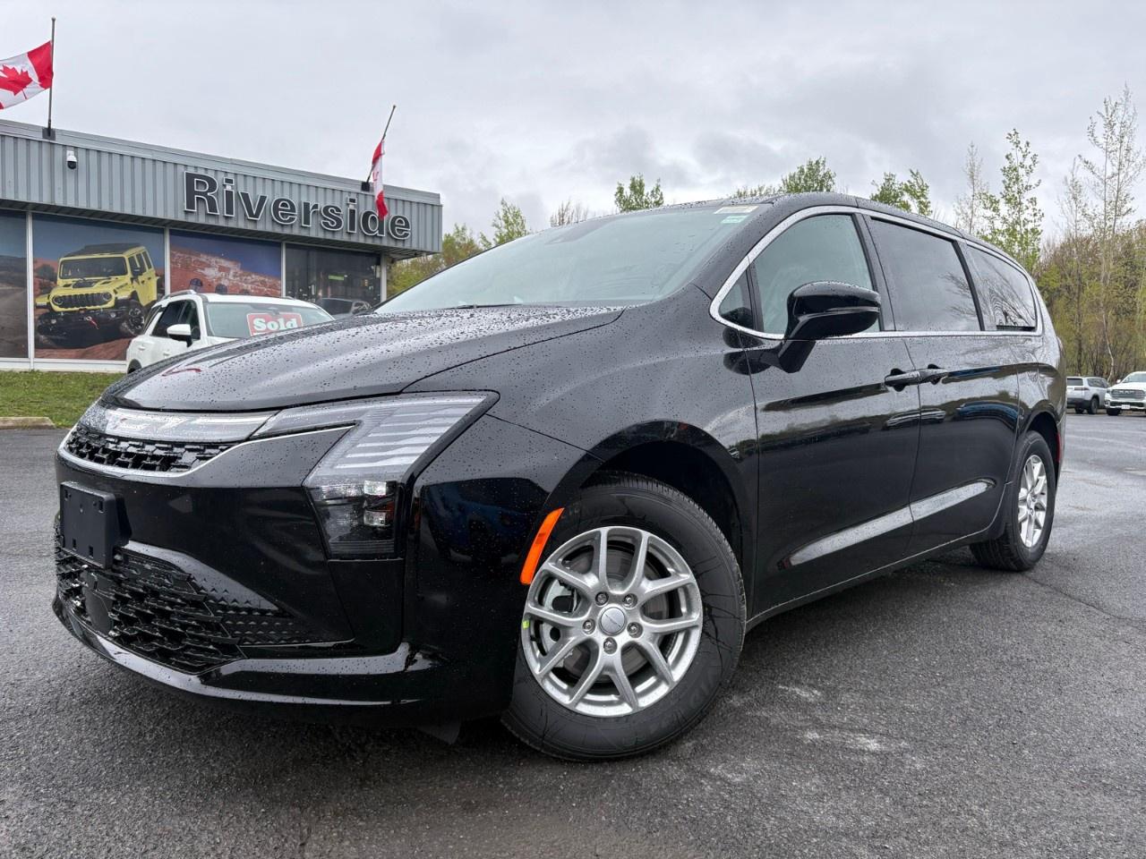 2027 Chrysler Pacifica Select FWD Photo