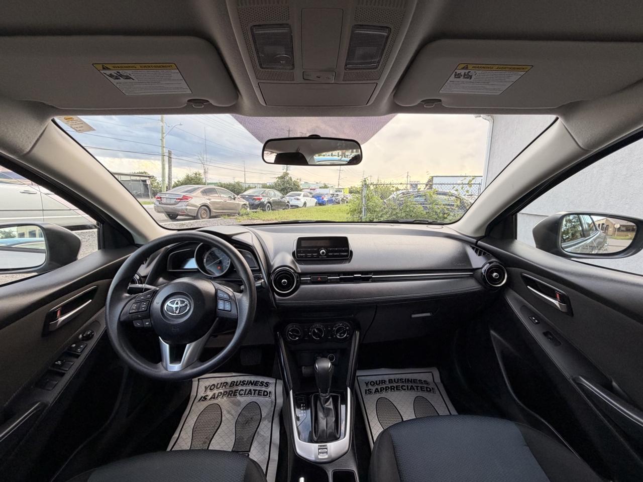2016 Toyota Yaris LE Photo