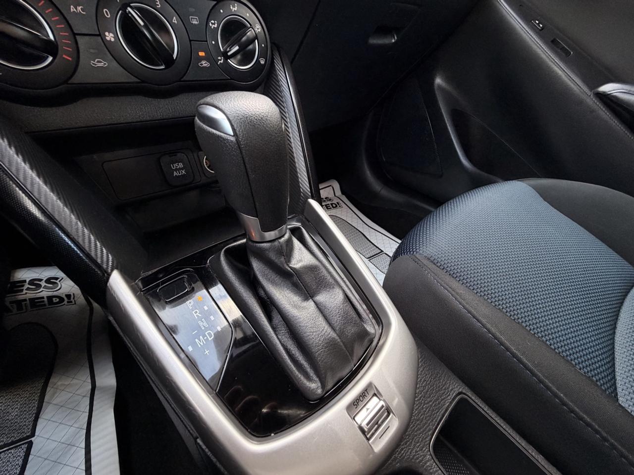 2016 Toyota Yaris LE Photo