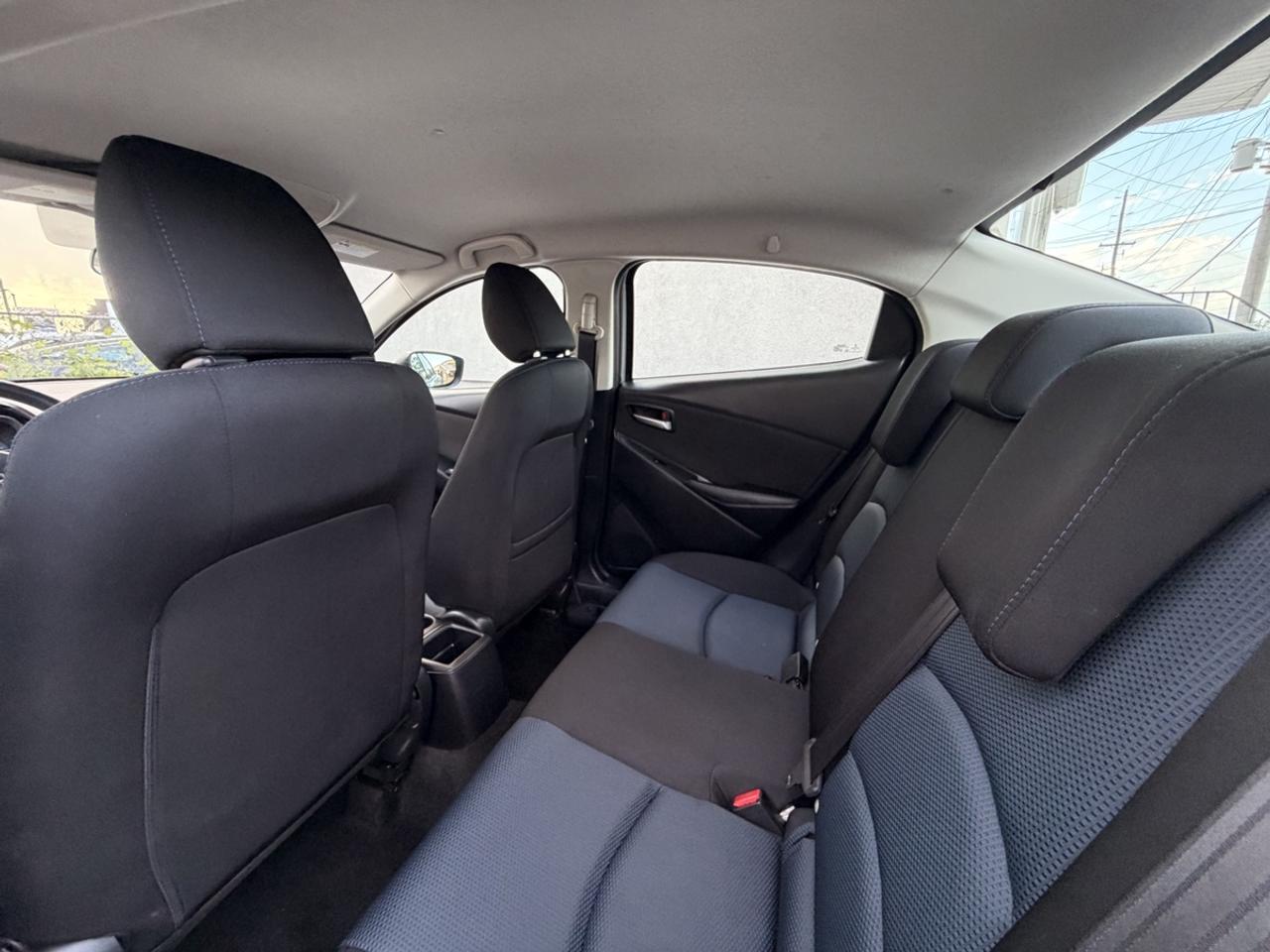 2016 Toyota Yaris LE Photo