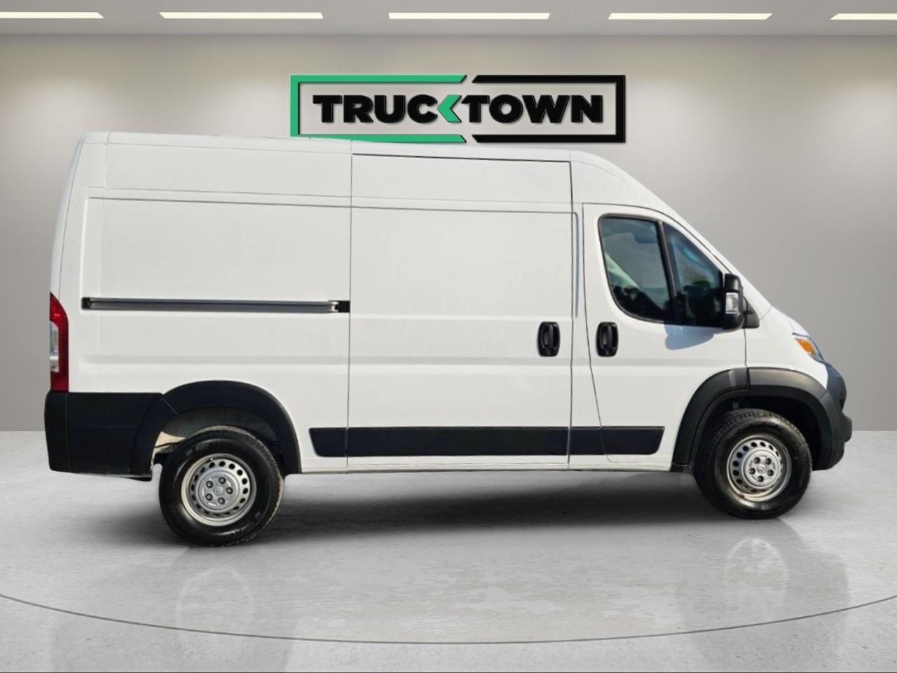 2025 RAM ProMaster 2500 High Roof Cargo Van 136 in. WB Photo