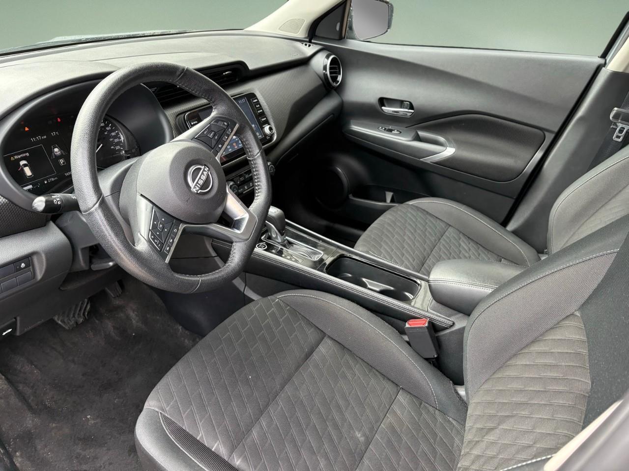 2025 Nissan Kicks Play SV 4dr Front-Wheel Drive Photo