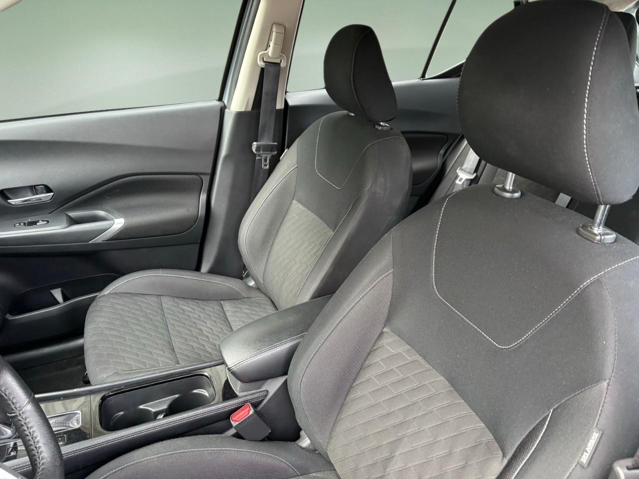 2025 Nissan Kicks Play SV 4dr Front-Wheel Drive Photo