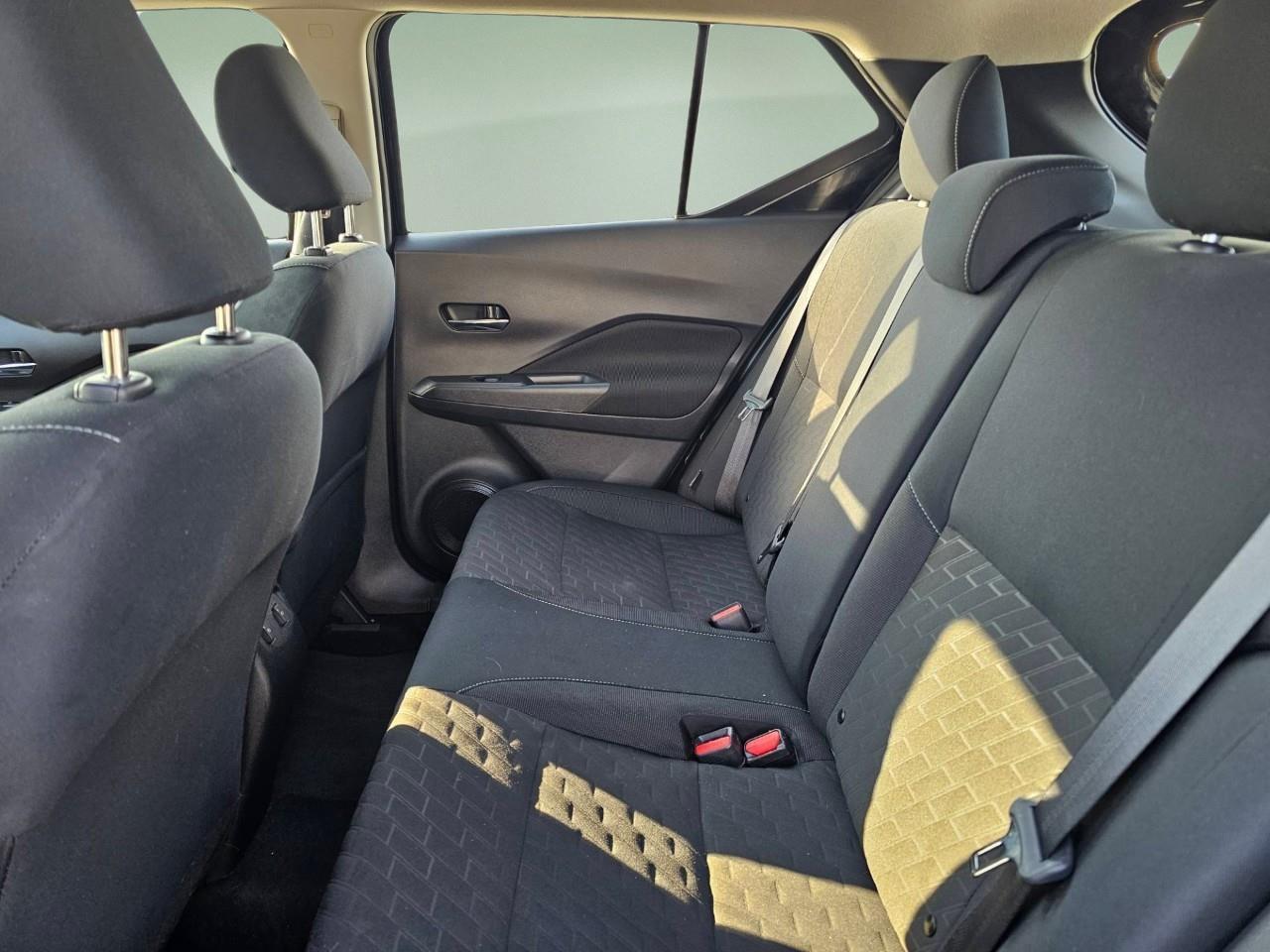 2025 Nissan Kicks Play SV 4dr Front-Wheel Drive Photo