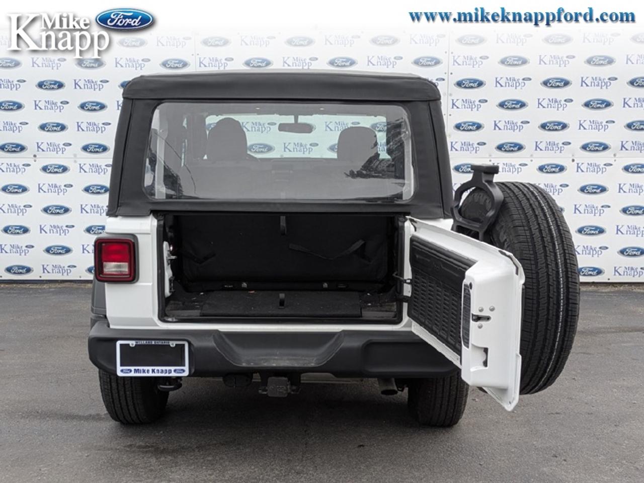 2025 Jeep Wrangler SPORT Photo