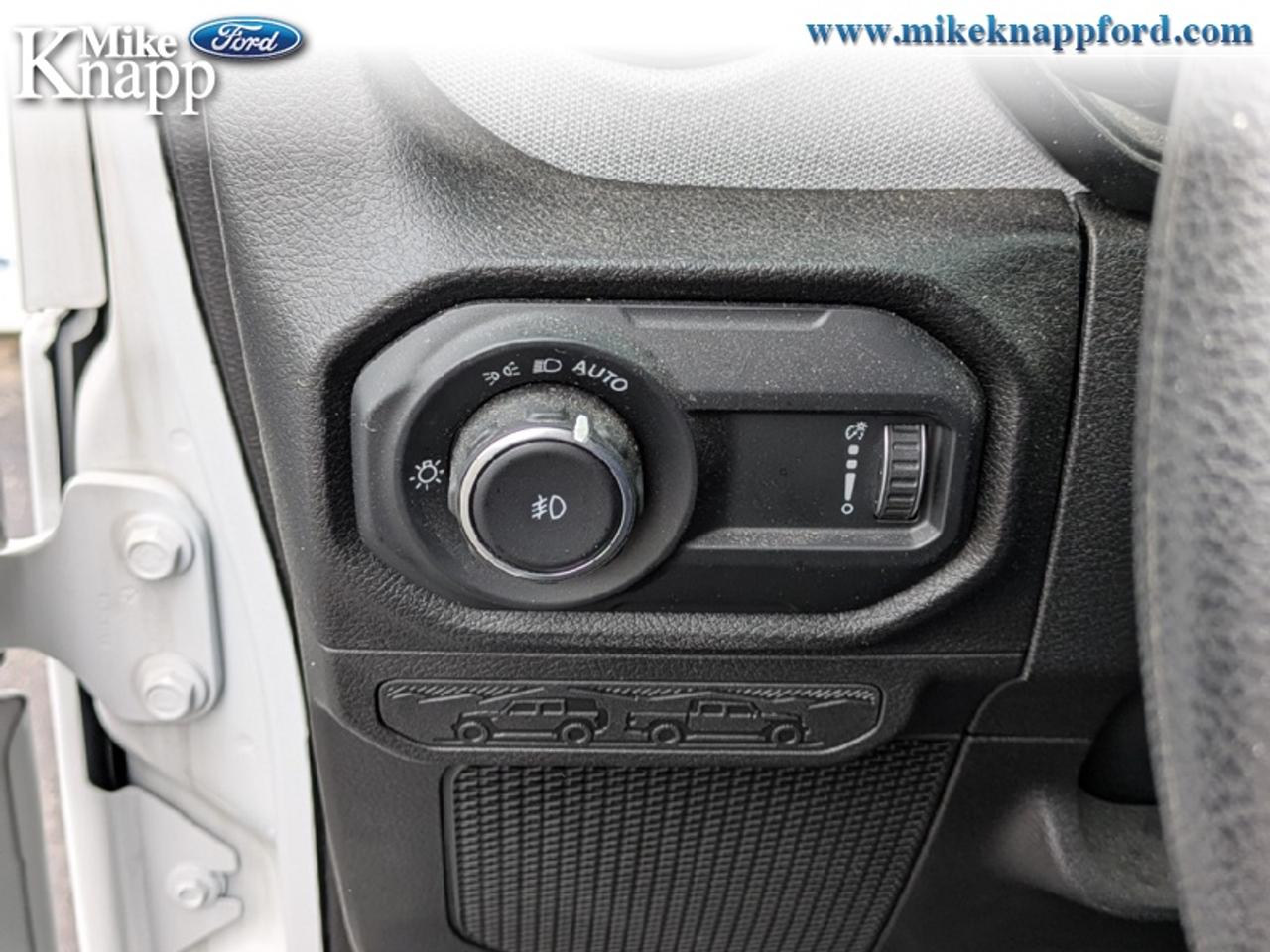 2025 Jeep Wrangler SPORT Photo