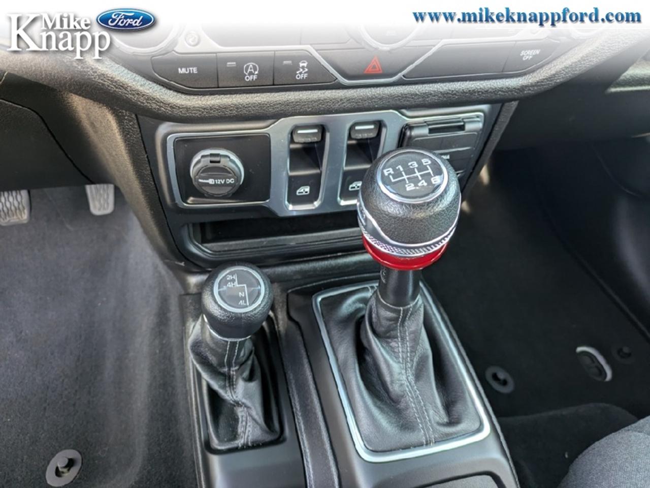 2025 Jeep Wrangler SPORT Photo