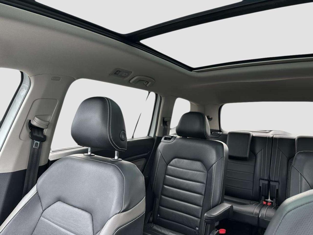 2021 Volkswagen Atlas Highline 4MOTION AWD -  1 OWNER/CLEAN CARFAX Photo