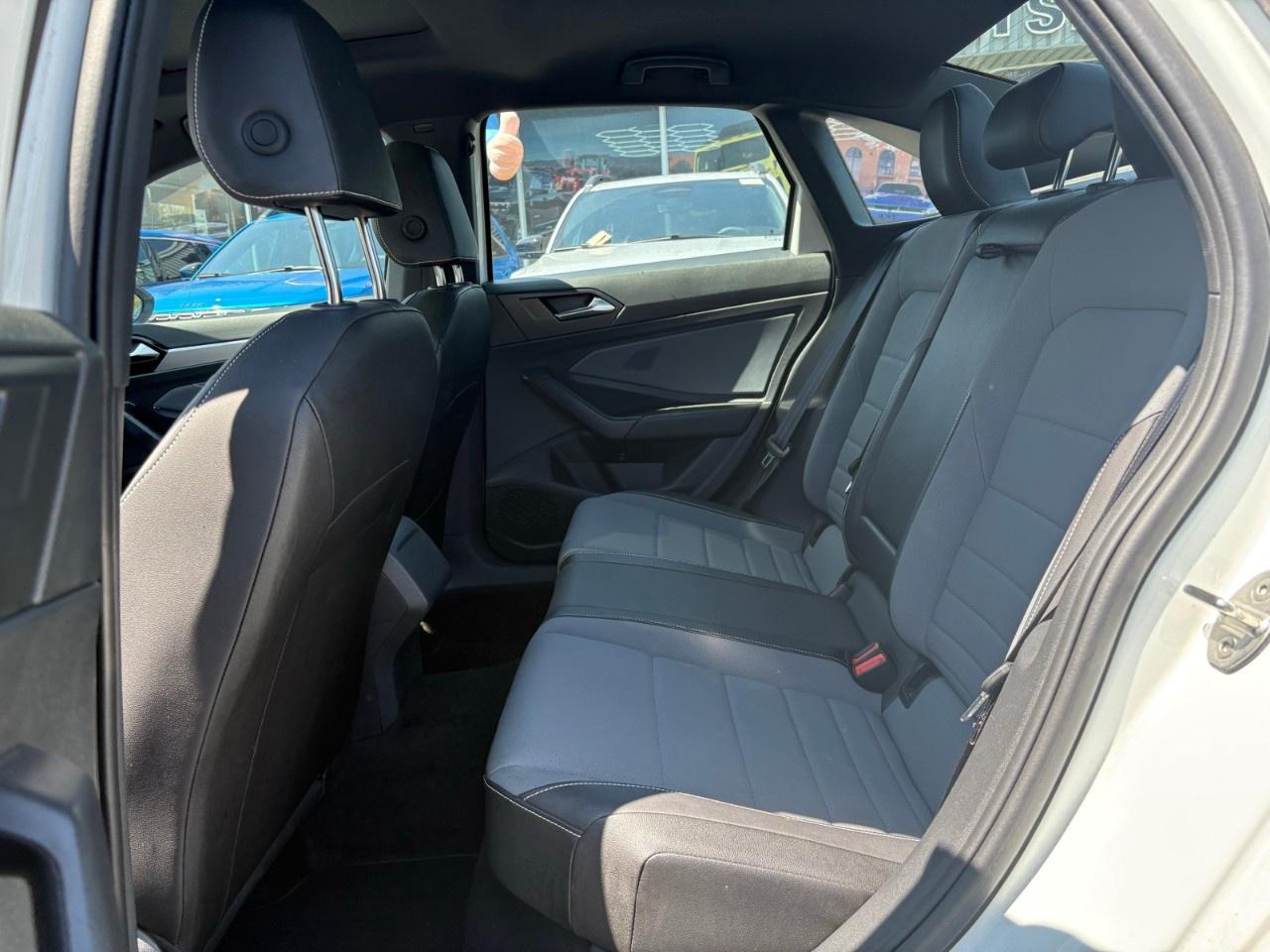 2025 Volkswagen Jetta Comfortline AUTO Photo