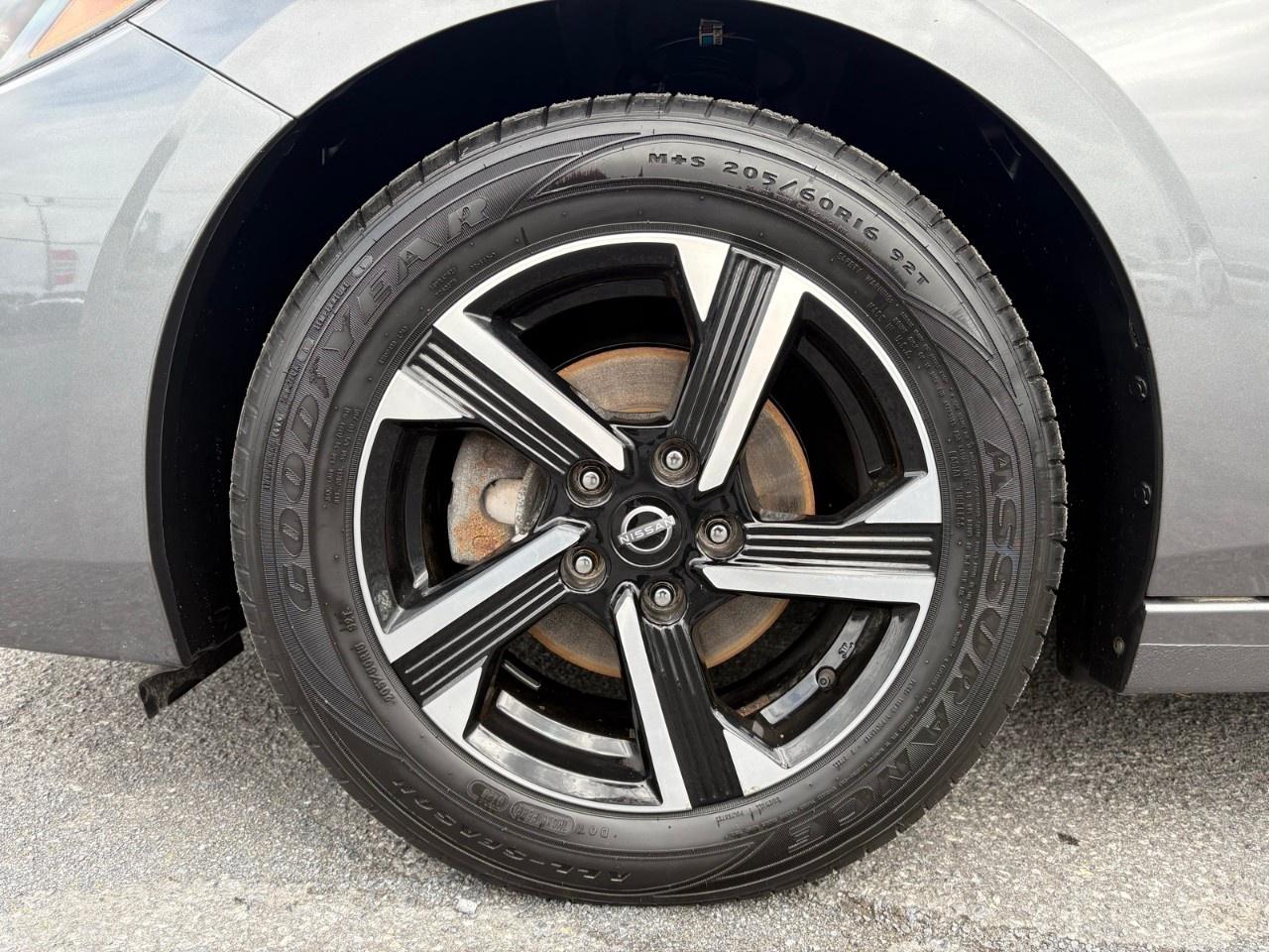2024 Nissan Sentra SV CVT Photo