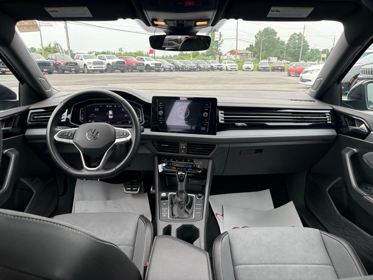 2025 Volkswagen Jetta Comfortline AUTO Photo