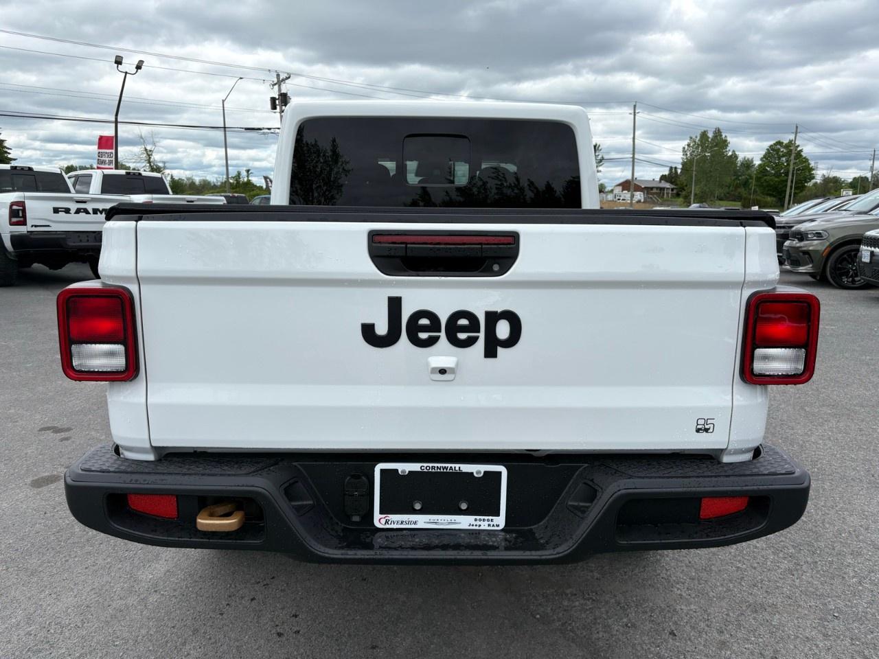 2026 Jeep Gladiator 85th Anniversary 4x4 Photo3