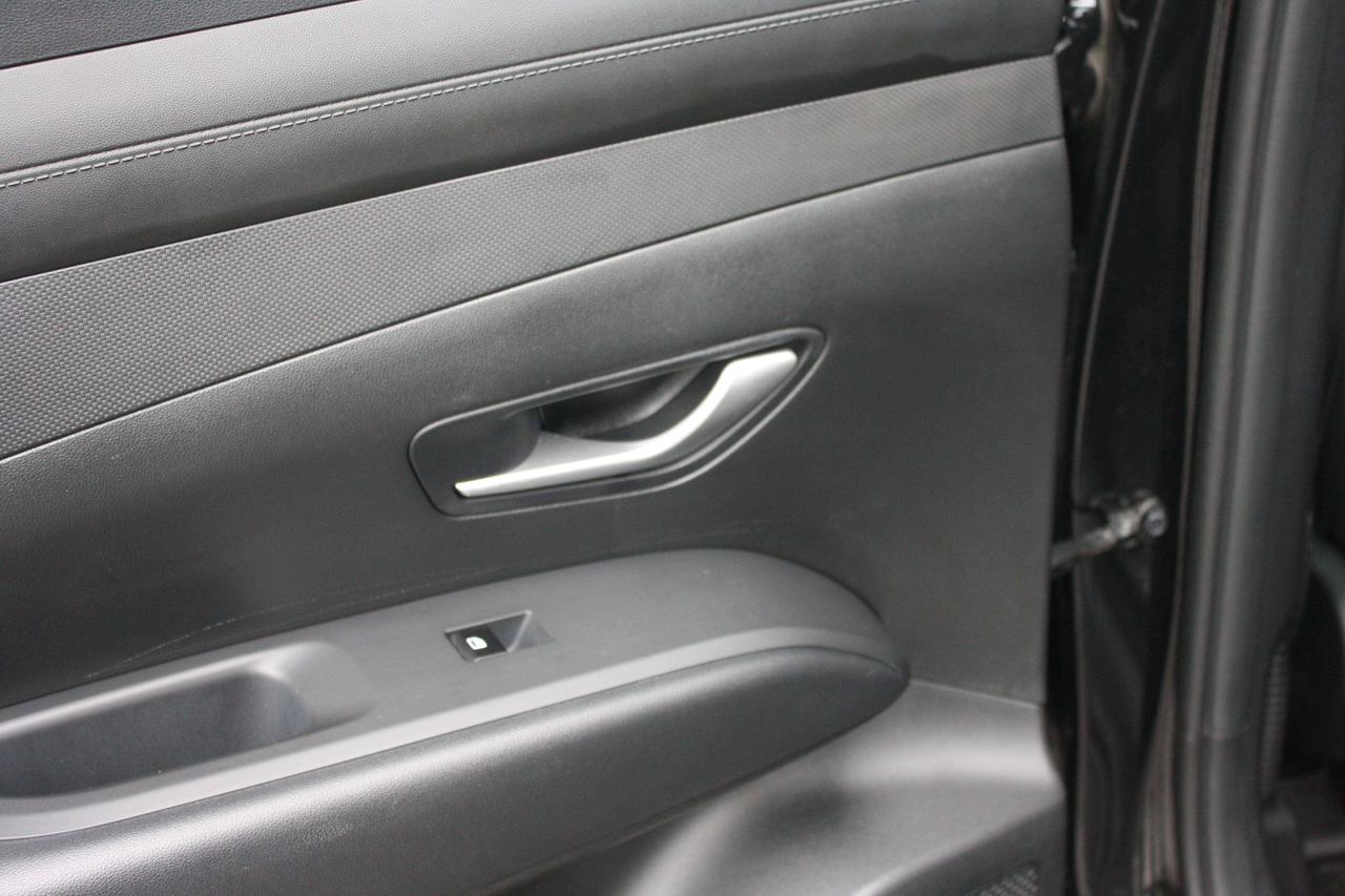 2026 Hyundai Tucson Preferred / Heated Seats / Blind Spot / CarPlay Photo