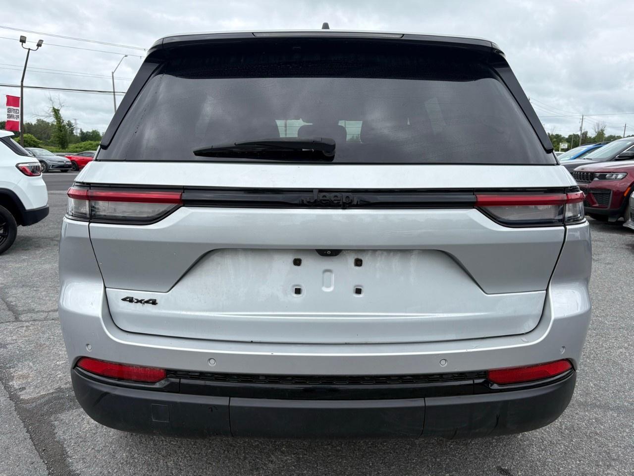 2022 Jeep Grand Cherokee ALTITUDE 4X4 Photo