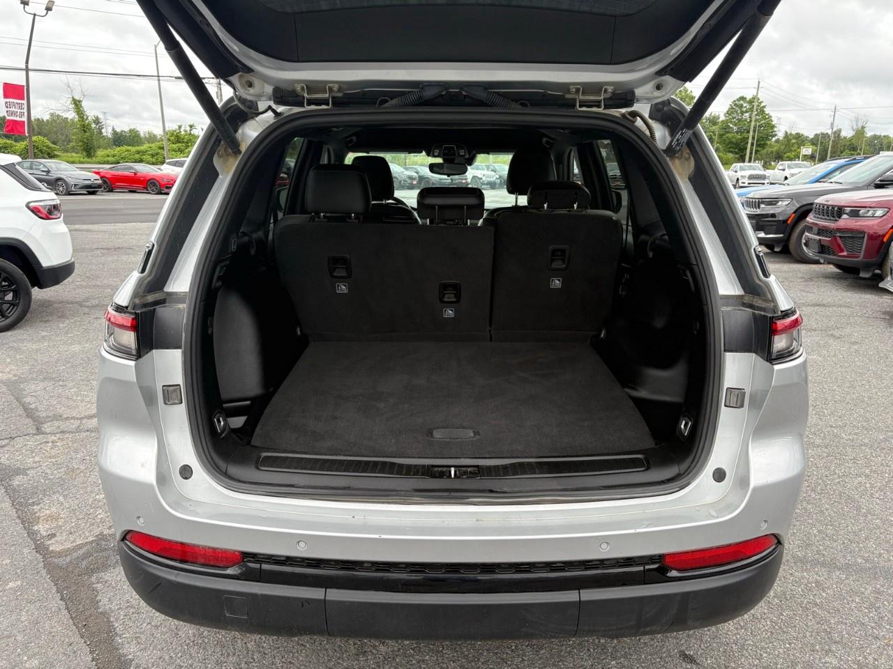 2022 Jeep Grand Cherokee ALTITUDE 4X4 Photo