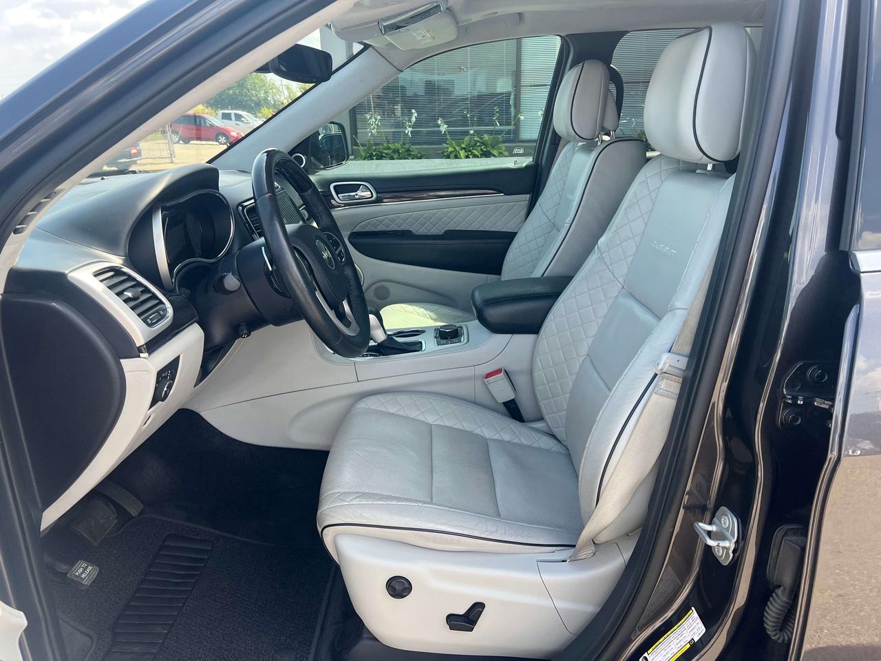 2020 Jeep Grand Cherokee Summit *PREMIUM+  APPEARANCE *SIGNATURE INTERIOR Photo