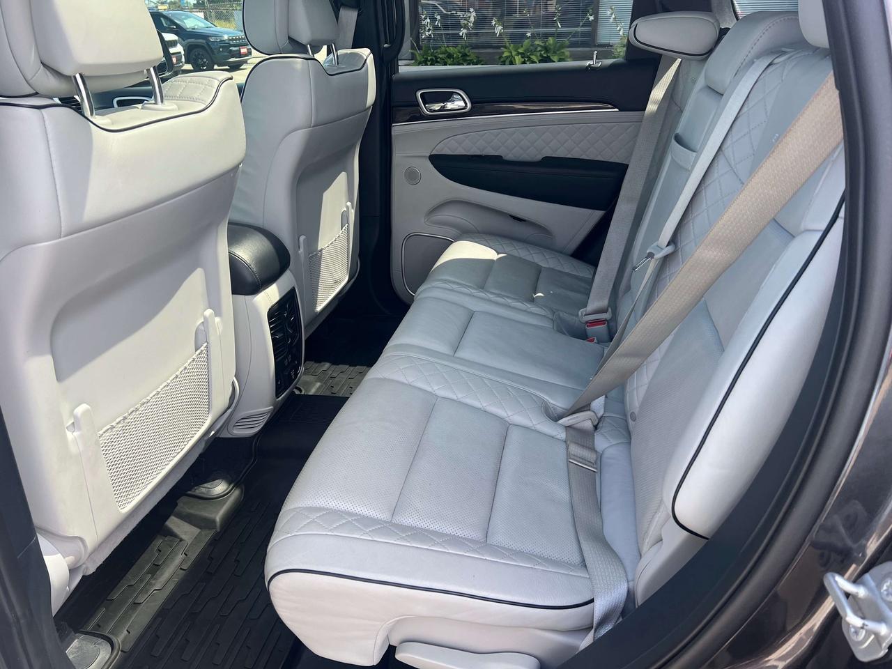2020 Jeep Grand Cherokee Summit *PREMIUM+  APPEARANCE *SIGNATURE INTERIOR Photo