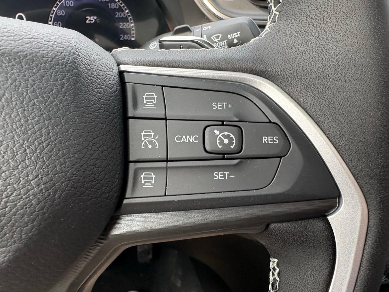 2026 Jeep Grand Cherokee L Laredo X 4x4 Photo