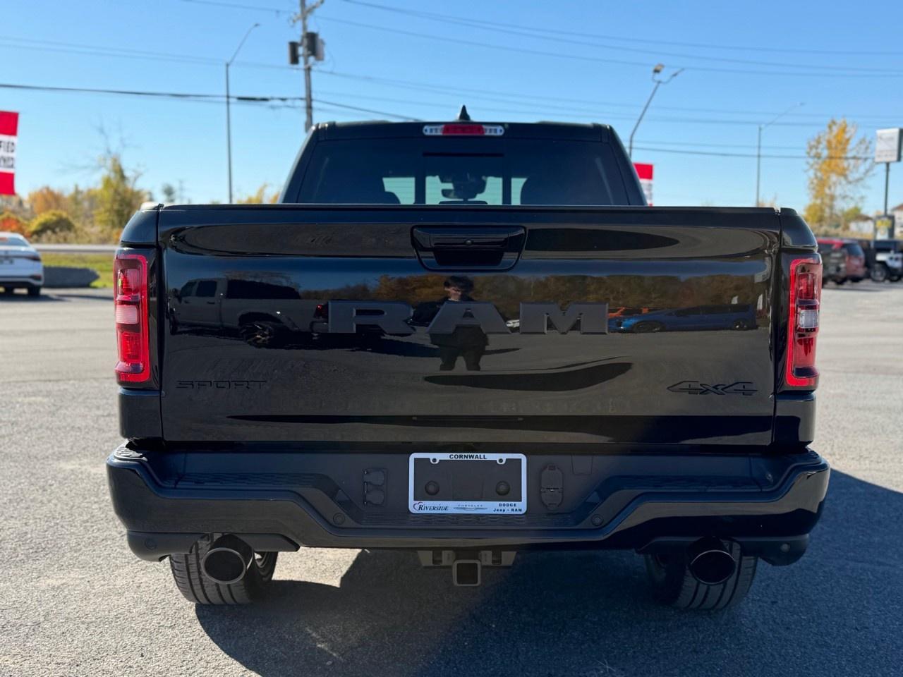 2026 RAM 1500 Sport 4x4 Crew Cab 6'4" Box Photo
