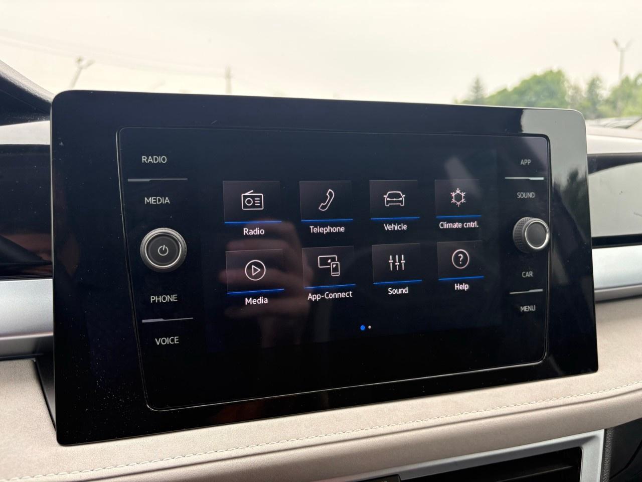 2025 Volkswagen Taos Comfortline 4Motion Photo
