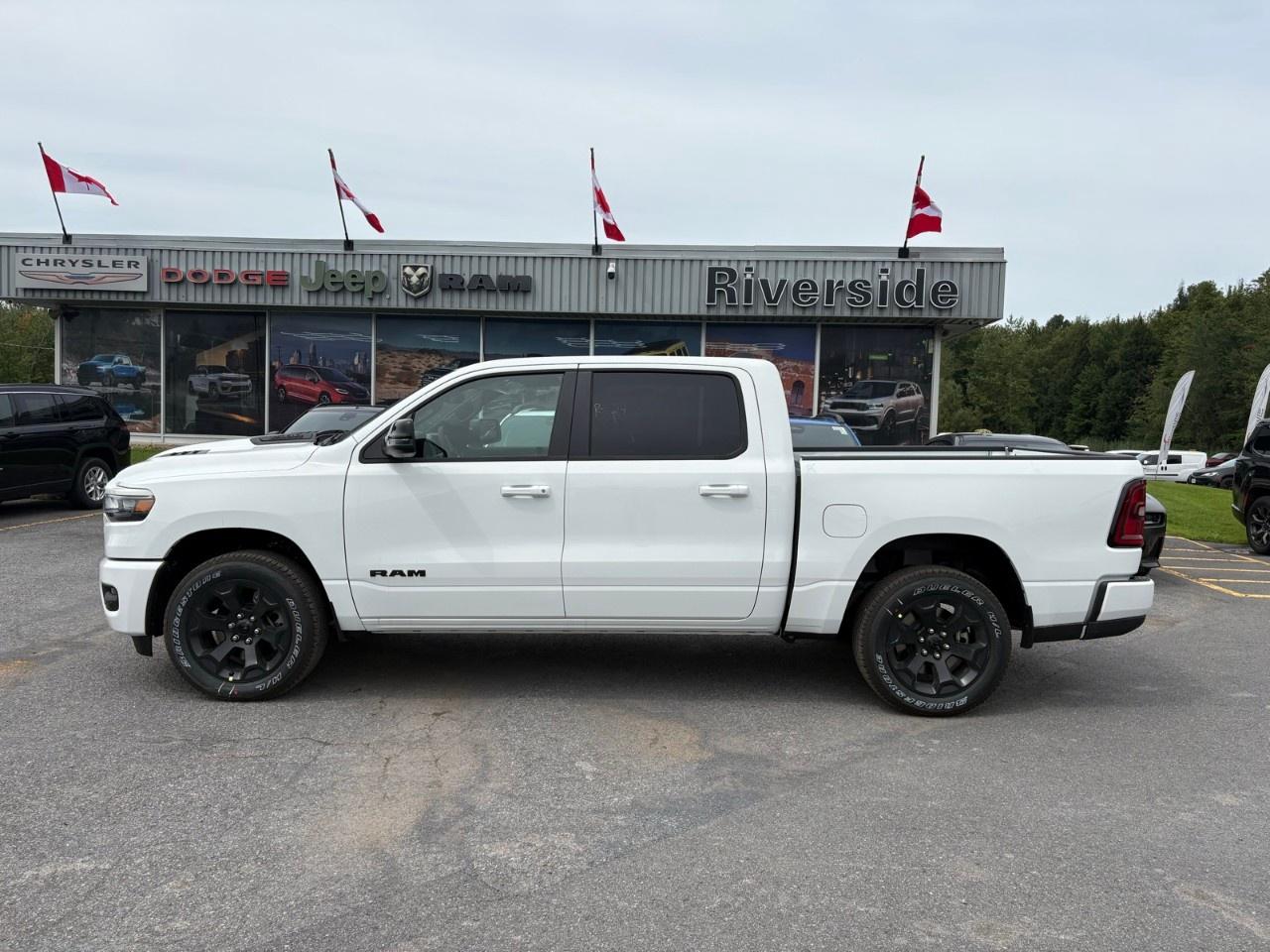 2026 RAM 1500 SPORT 4X4 CREW CAB 5'7" BOX Photo1