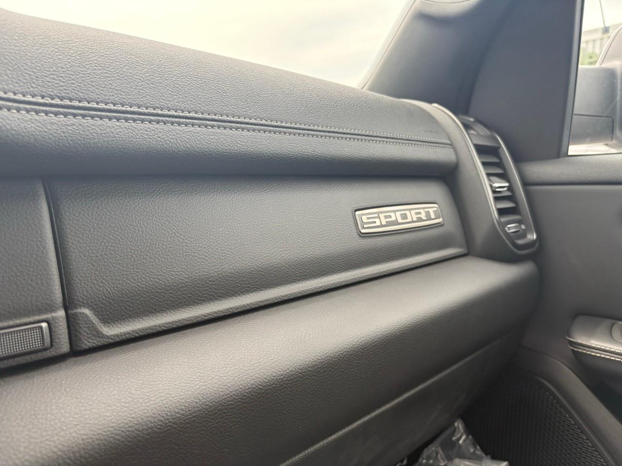 2026 RAM 1500 SPORT 4X4 CREW CAB 5'7" BOX Photo