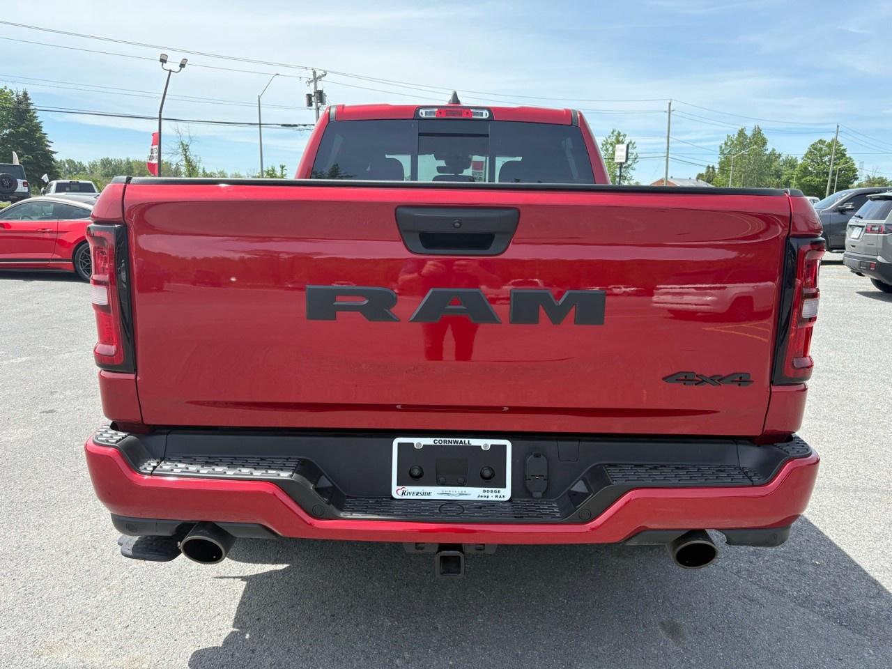 2026 RAM 1500 EXPRESS 4X4 CREW CAB 6'4" BOX Photo