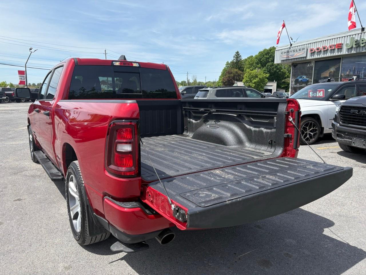 2026 RAM 1500 EXPRESS 4X4 CREW CAB 6'4" BOX Photo