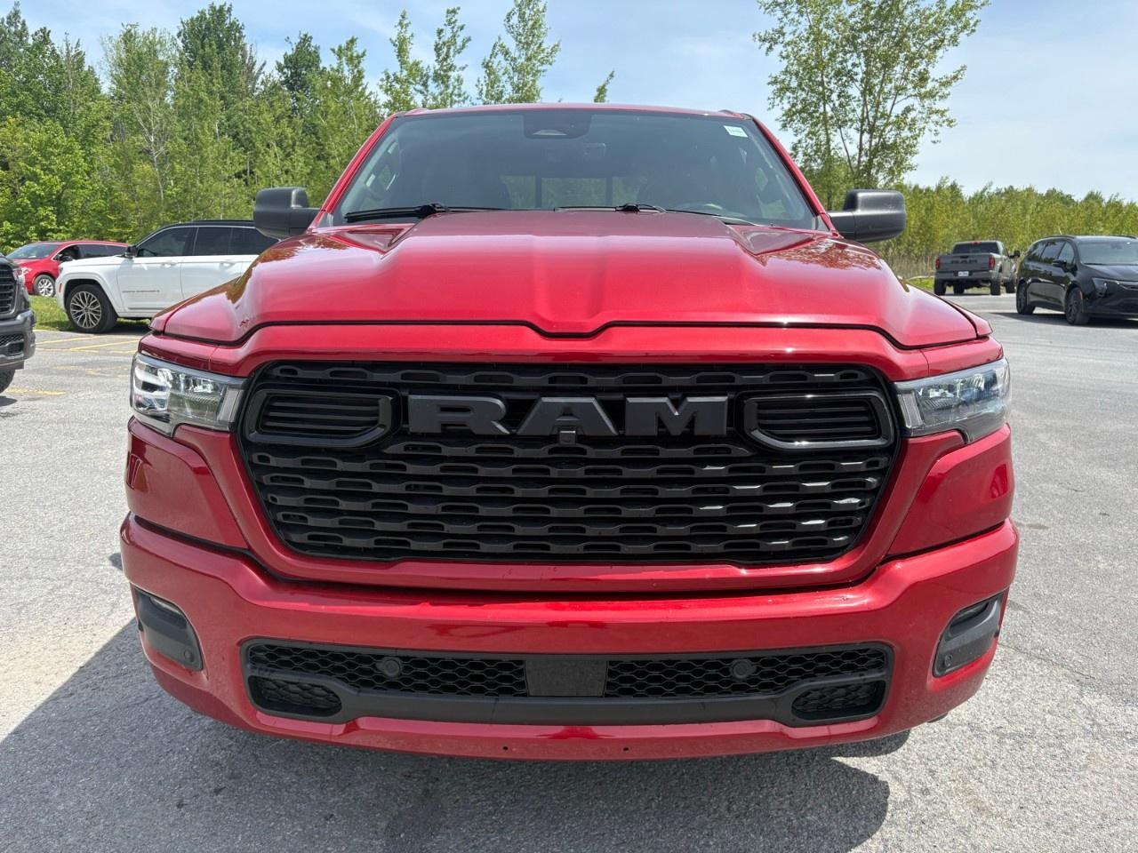 2026 RAM 1500 EXPRESS 4X4 CREW CAB 6'4" BOX Photo