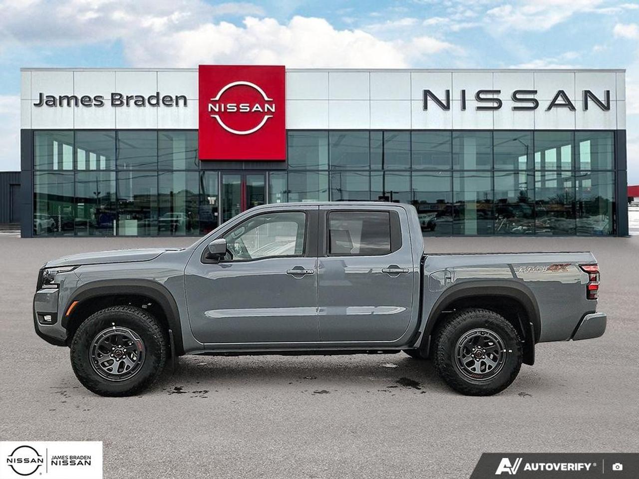 2026 Nissan Frontier Crew Cab 4x4 PRO-4X Photo2