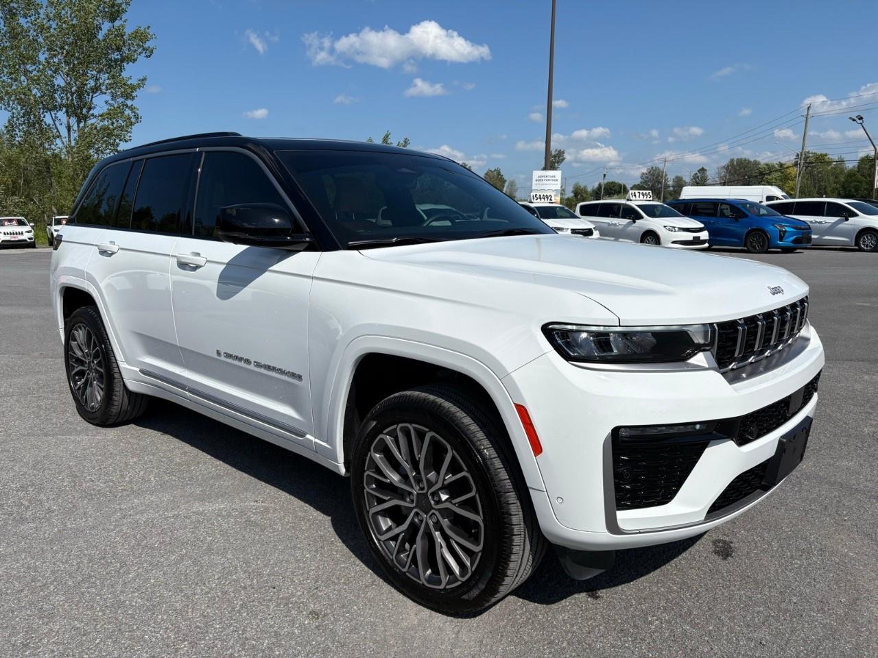 2026 Jeep Grand Cherokee Summit 4x4 Photo