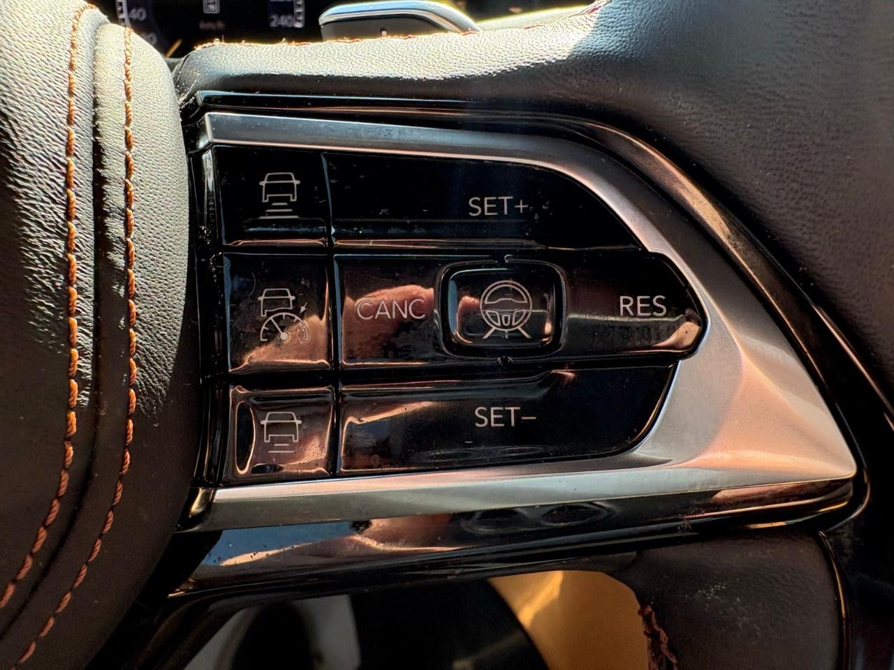 2026 Jeep Grand Cherokee Summit 4x4 Photo