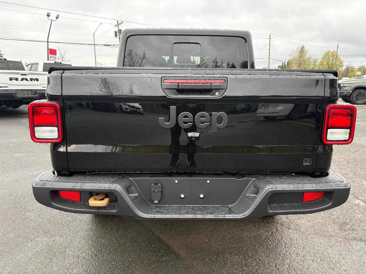 2026 Jeep Gladiator 85th Anniversary 4x4 Photo
