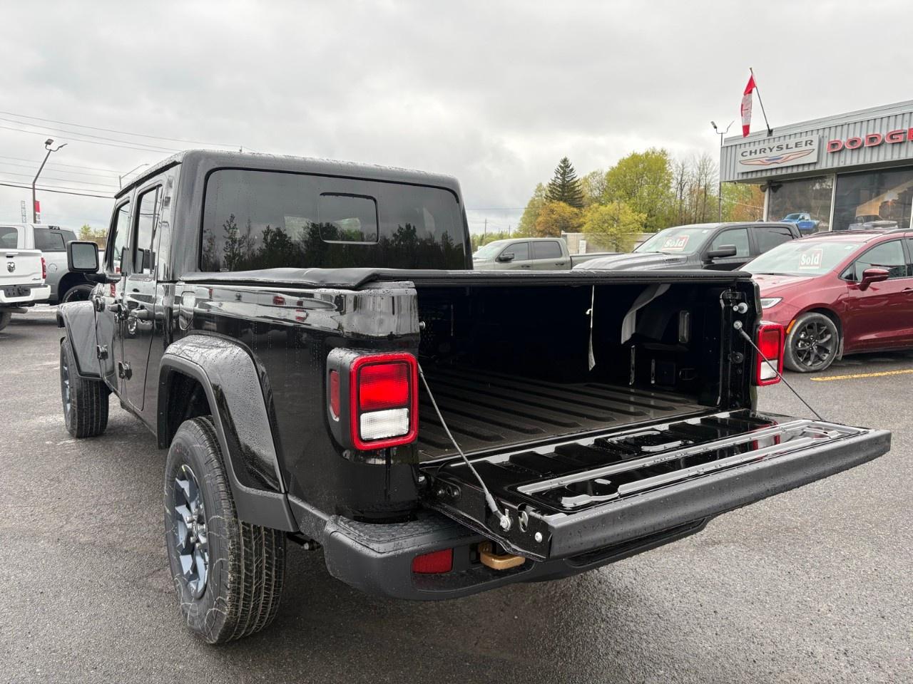 2026 Jeep Gladiator 85th Anniversary 4x4 Photo