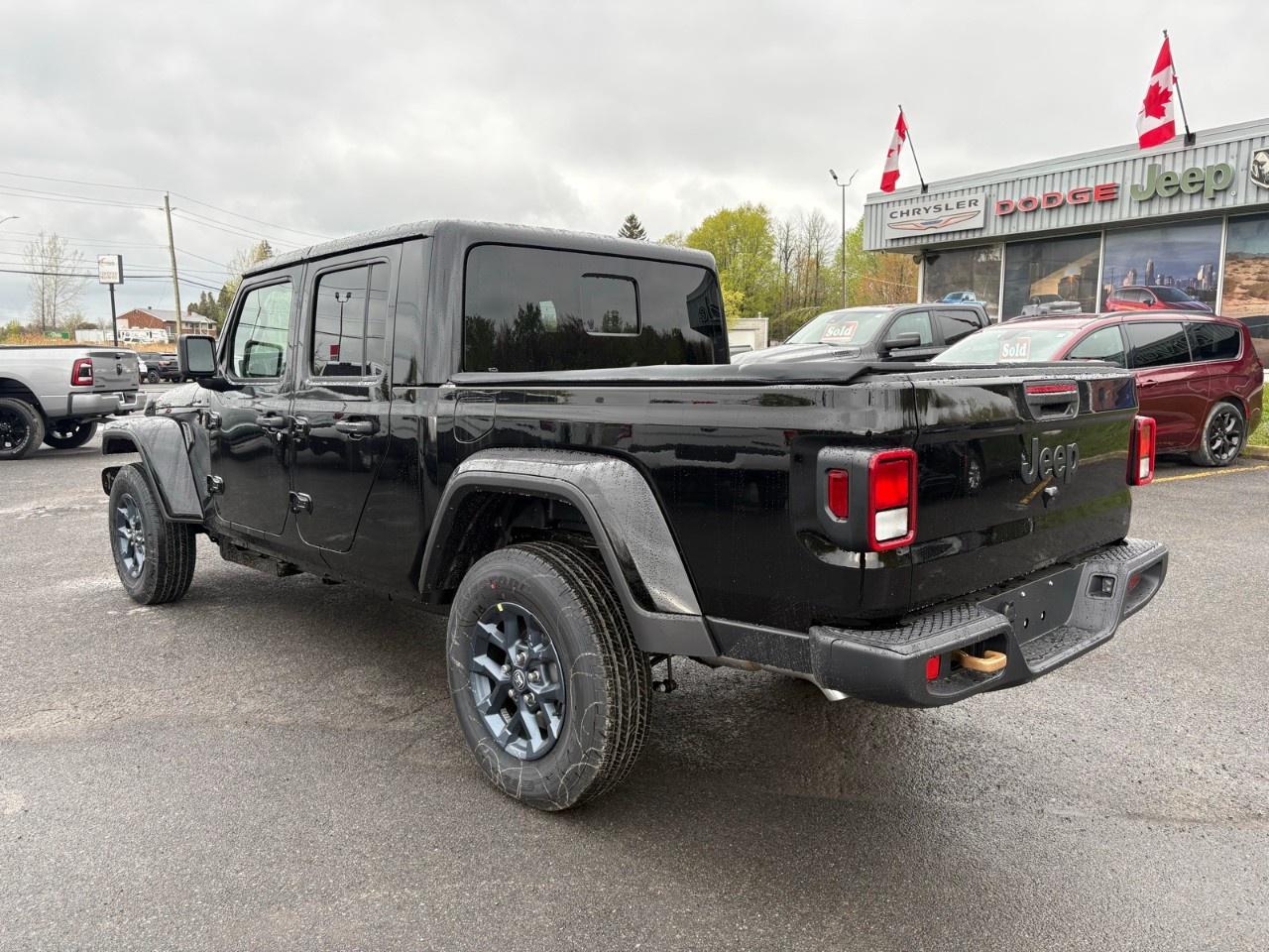 2026 Jeep Gladiator 85th Anniversary 4x4 Photo