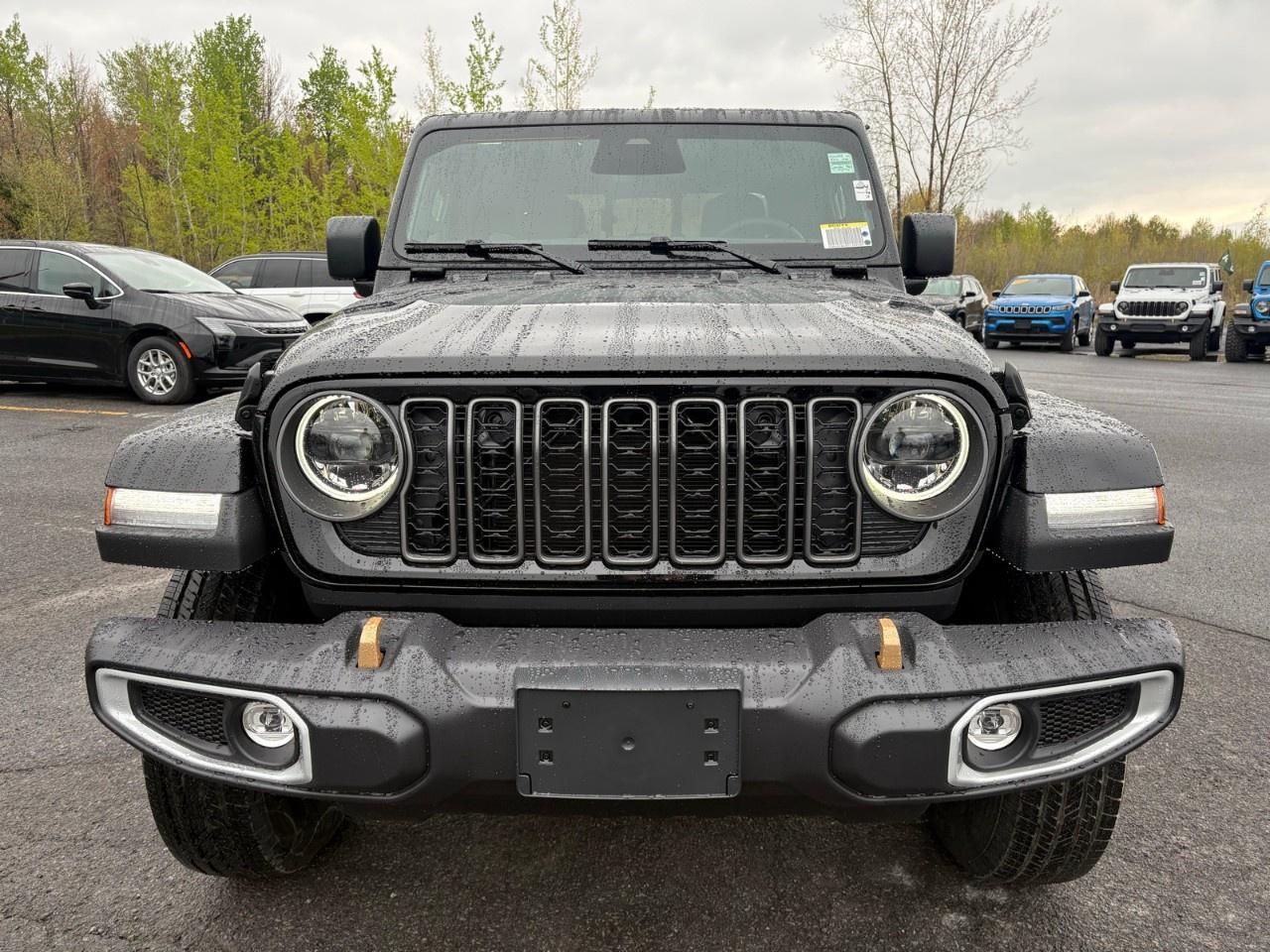2026 Jeep Gladiator 85th Anniversary 4x4 Photo