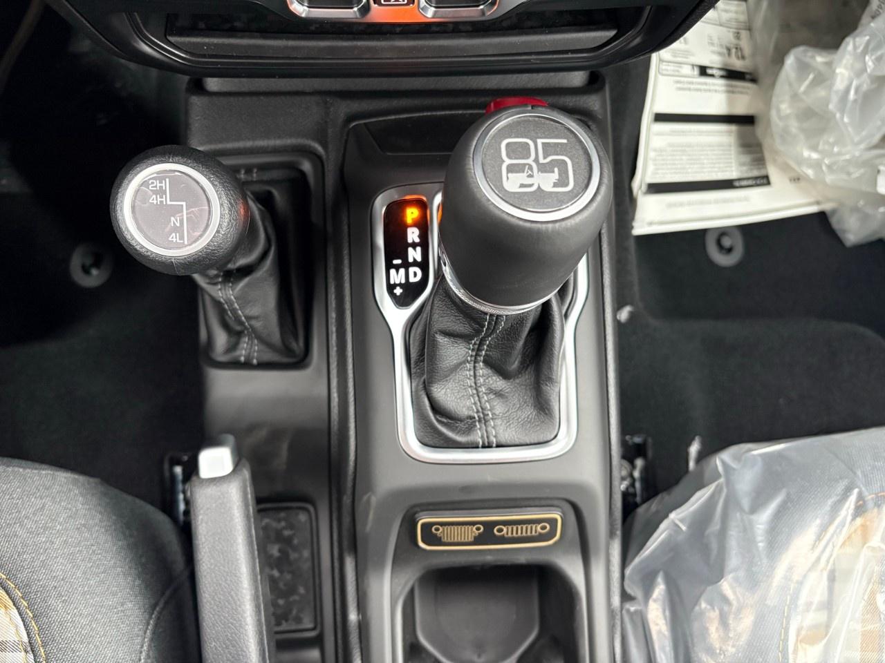 2026 Jeep Gladiator 85th Anniversary 4x4 Photo