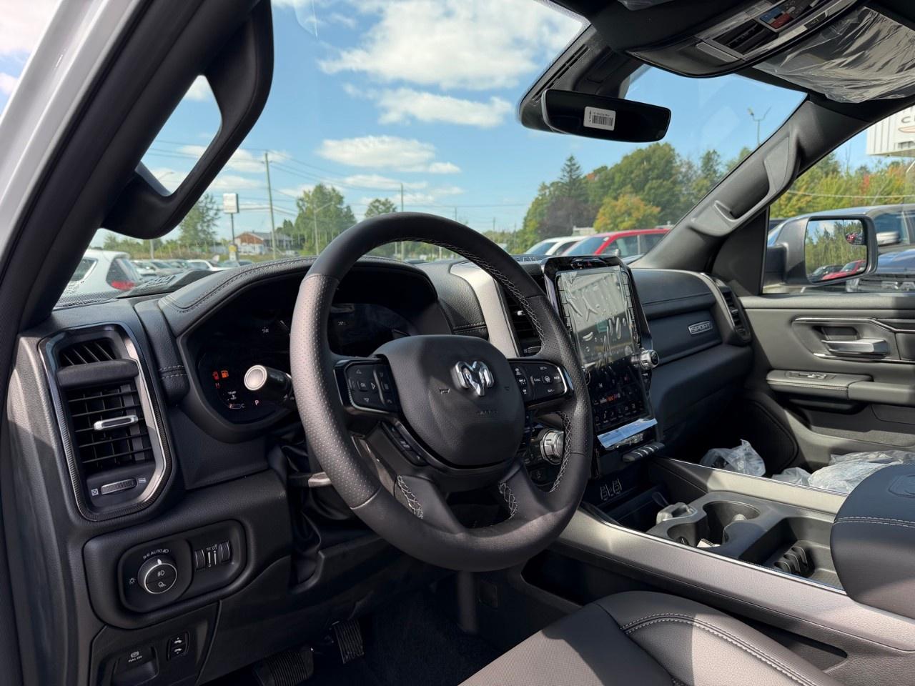 2026 RAM 1500 SPORT 4X4 CREW CAB 5'7" BOX Photo