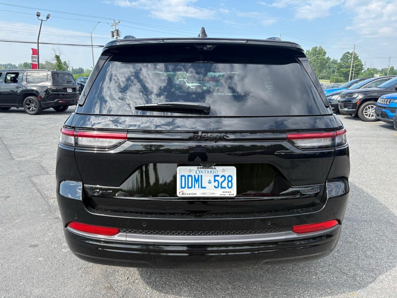 2026 Jeep Grand Cherokee Summit 4x4 Photo