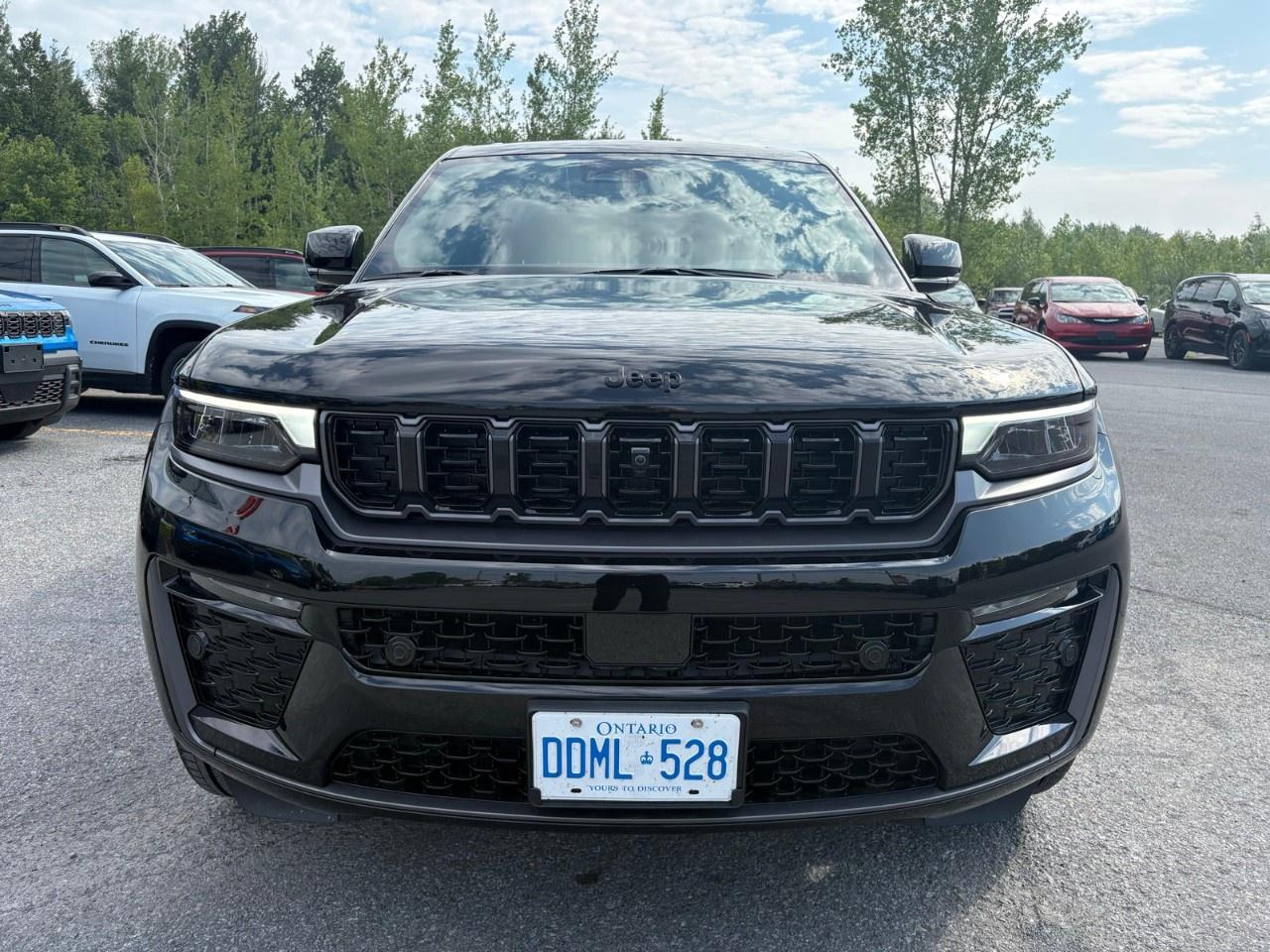 2026 Jeep Grand Cherokee Summit 4x4 Photo