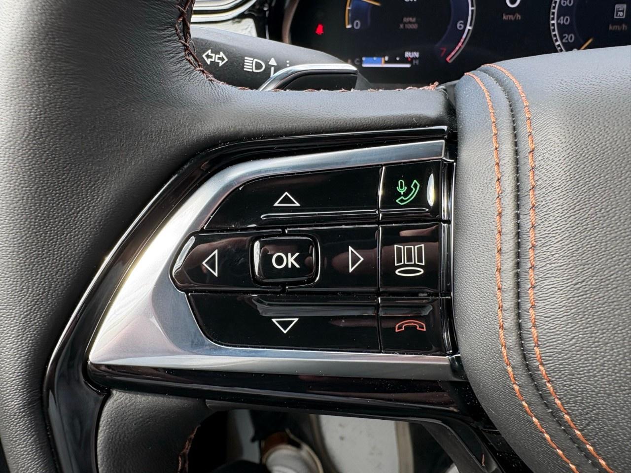 2026 Jeep Grand Cherokee Summit 4x4 Photo