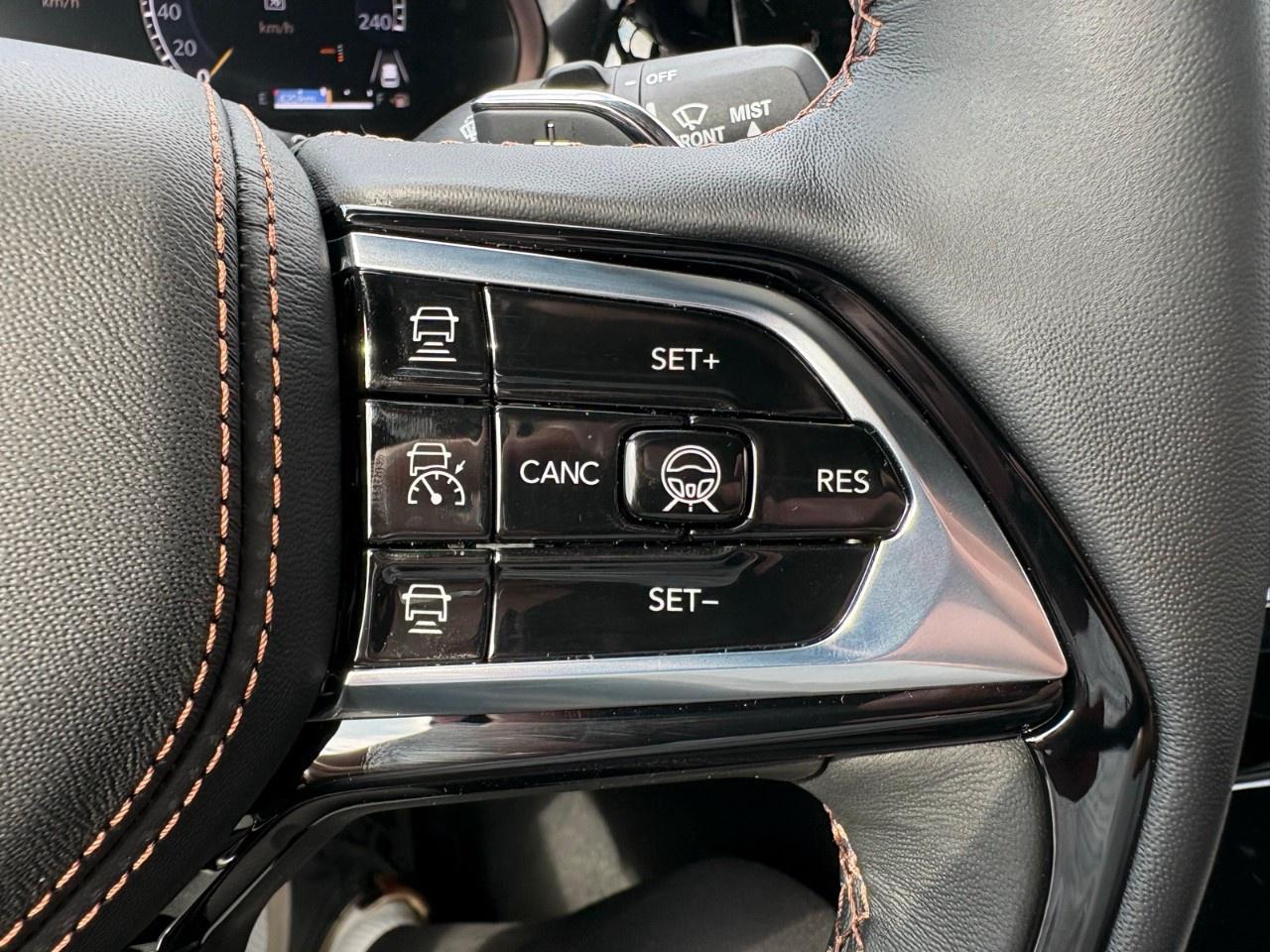 2026 Jeep Grand Cherokee Summit 4x4 Photo