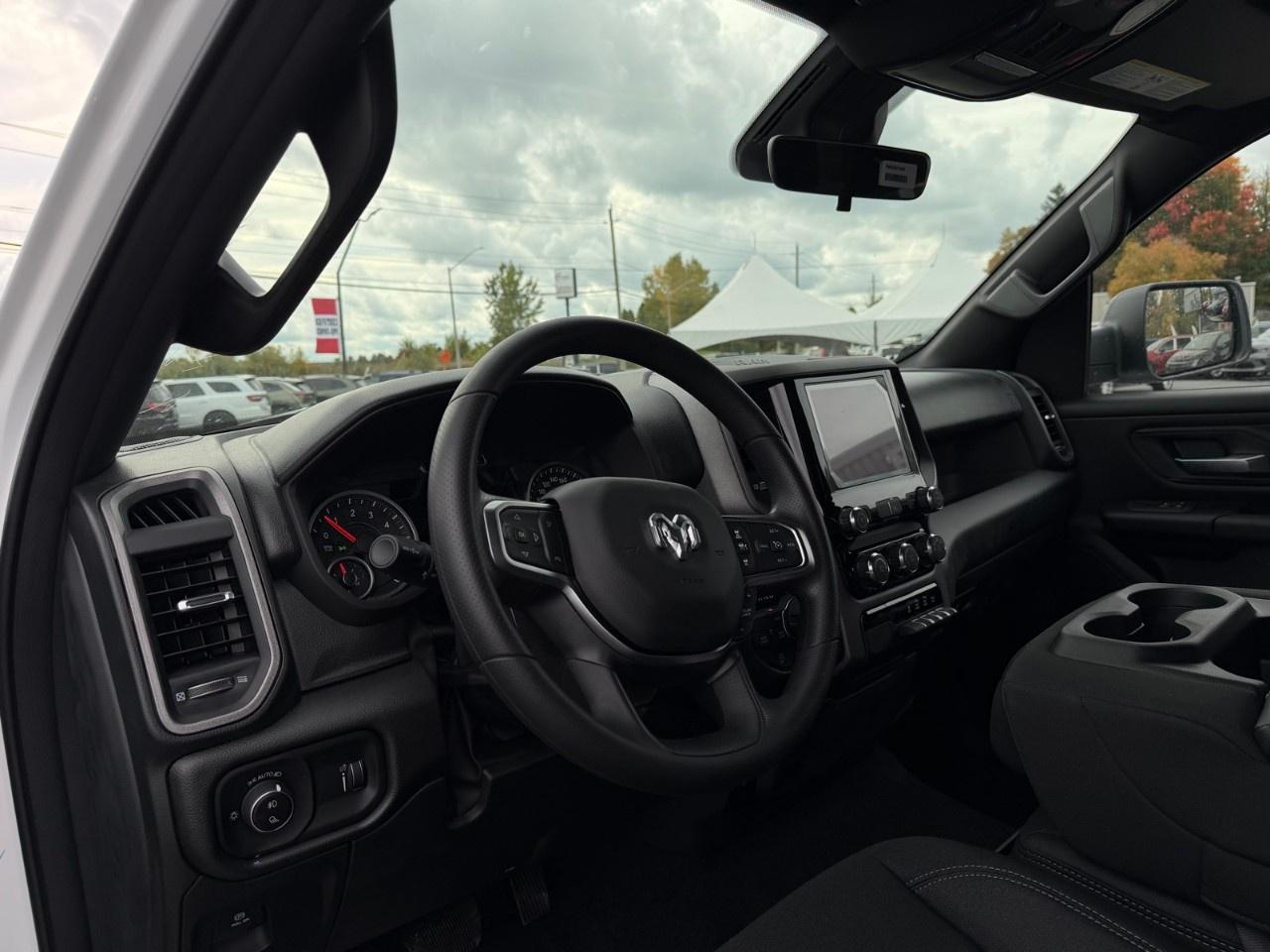 2027 RAM 1500 Warlock 4x4 Crew Cab 5'7" Box Photo