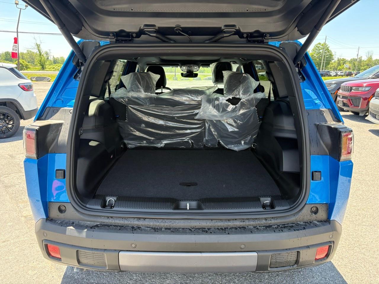 2026 Jeep Cherokee Limited 4X4 Photo