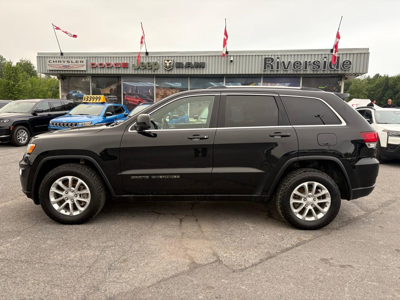 2021 Jeep Grand Cherokee LAREDO 4x4 Photo5