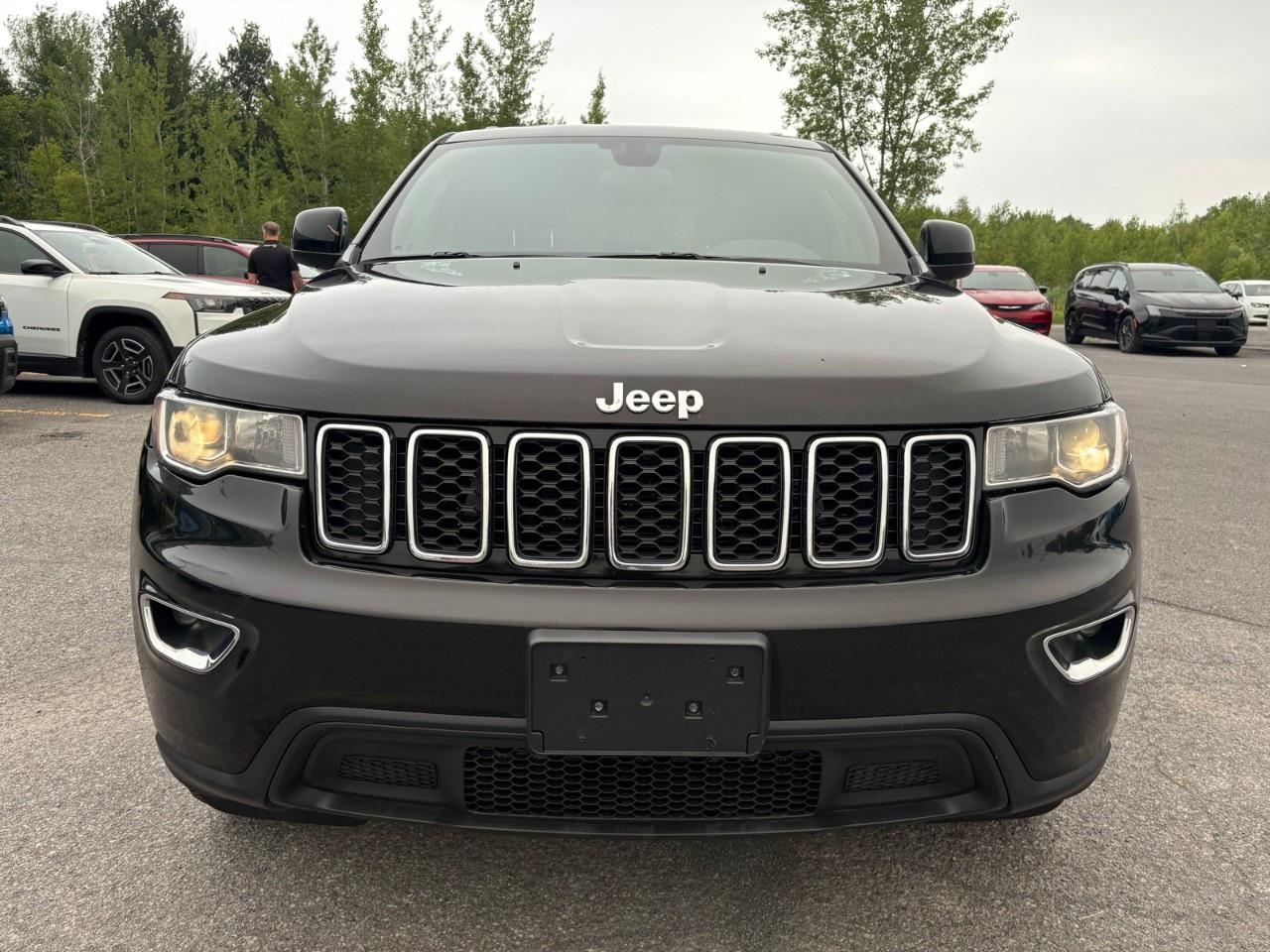 2021 Jeep Grand Cherokee LAREDO 4x4 Photo