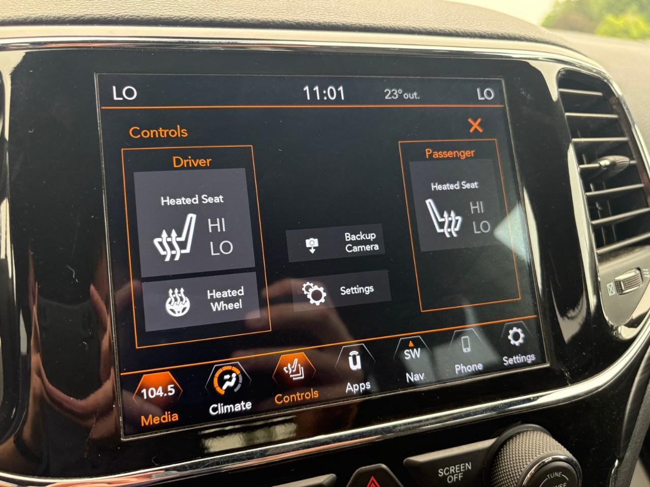 2021 Jeep Grand Cherokee LAREDO 4x4 Photo
