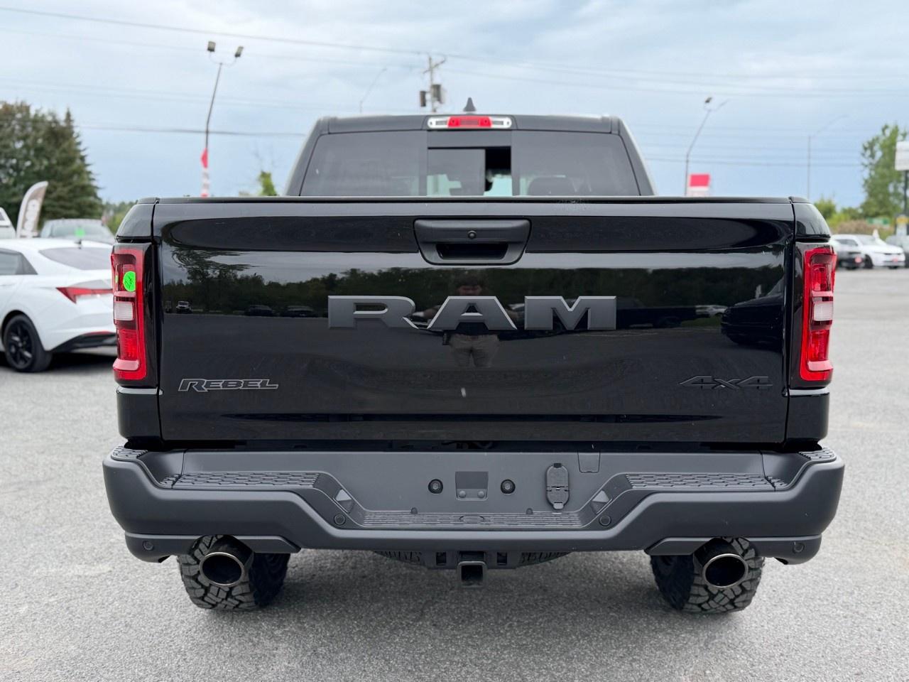 2027 RAM 1500 Rebel 4x4 Crew Cab 5'7" Box Photo3