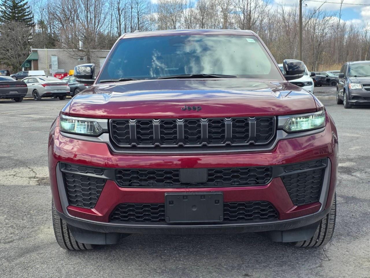 2026 Jeep Grand Cherokee ALTITUDE 4X4 Photo